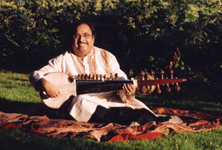 Pandit Tejendra Narayan Majumdar - Sarod - Musiker der Kapha-CD